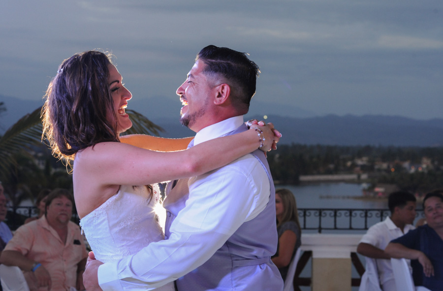 Wedding photographer in Nuevo Vallarta