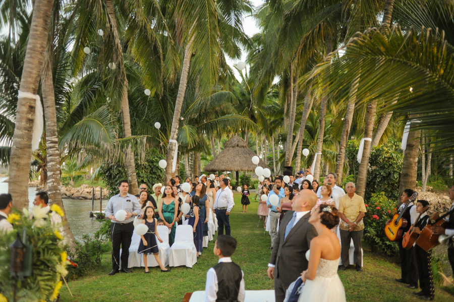 Globos en la ceremonia de boda