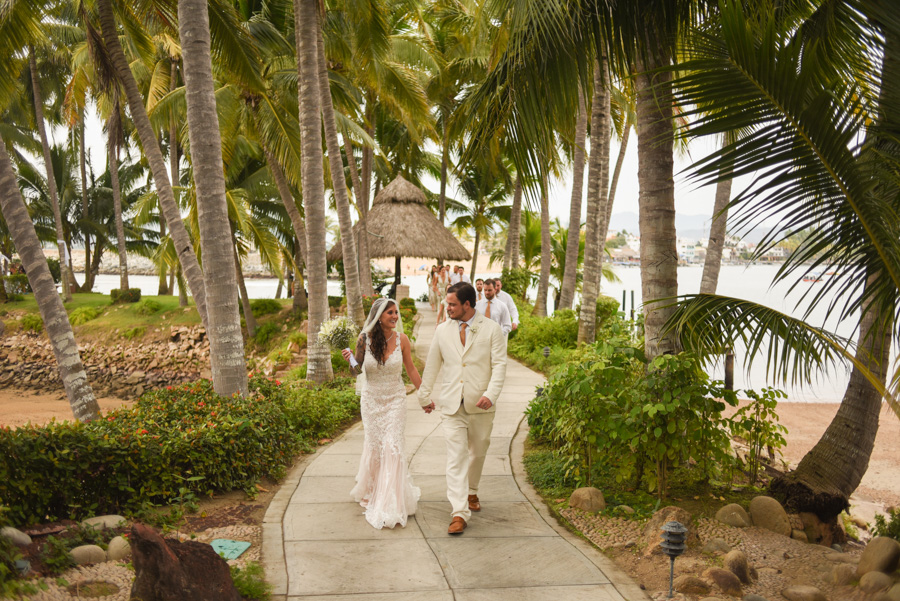 Wedding moment in Grand Isla Navidad Resort
