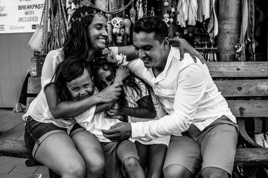 Abrazo familiar en Sayulita