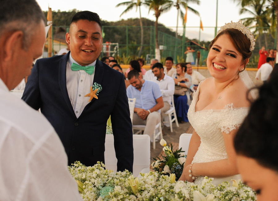 Wedding photographer in Tenacatita